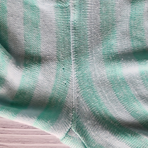 Disney Frozen Sweater - Picture 4 of 5